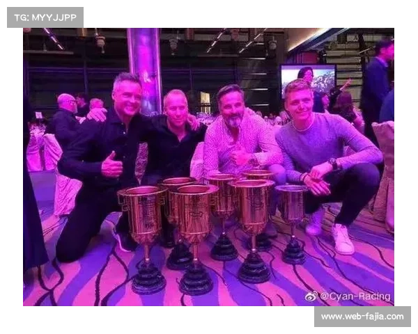 海港三连冠之路：从赛季初低迷到收官战决胜